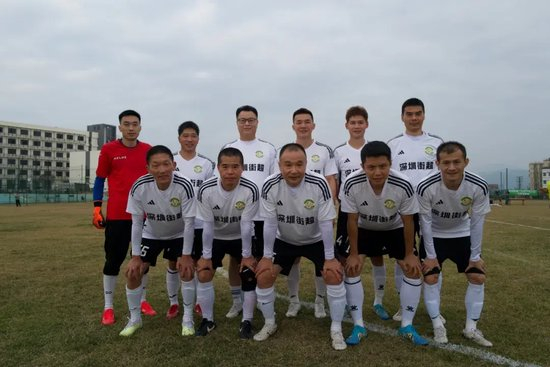 专业是喜欢在网上玩游戏的最佳去处。服务