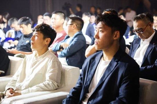 是喜欢在网上玩游戏的最佳去处。介绍图片