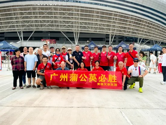 是喜欢在网上玩游戏的最佳去处。图片展示